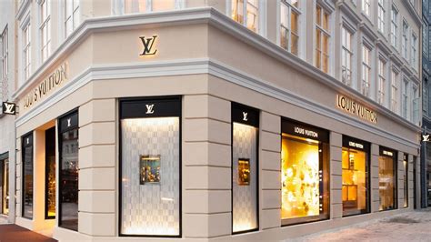 stores louis vuitton.